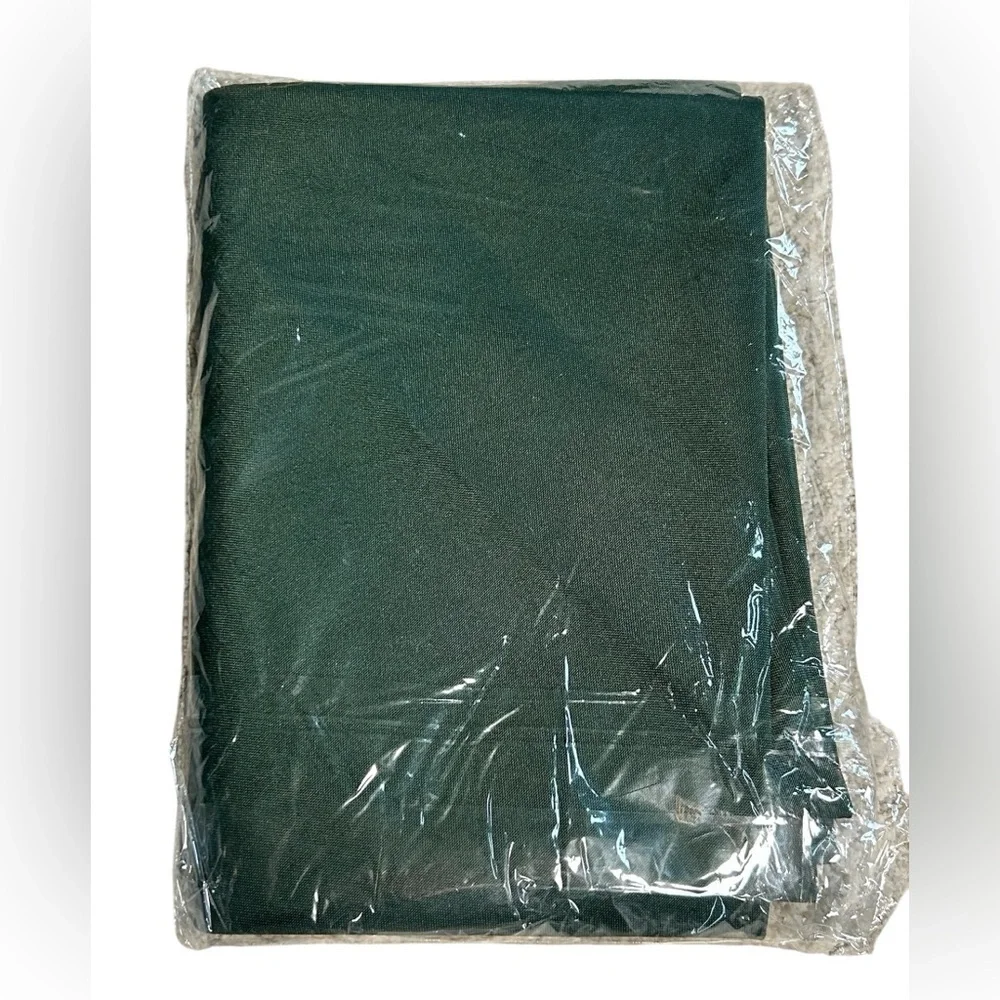 3-60” ROUND TABLECLOTH SIMPLY POLY FOREST GREEN TABLE CLOTHS, 3-PK